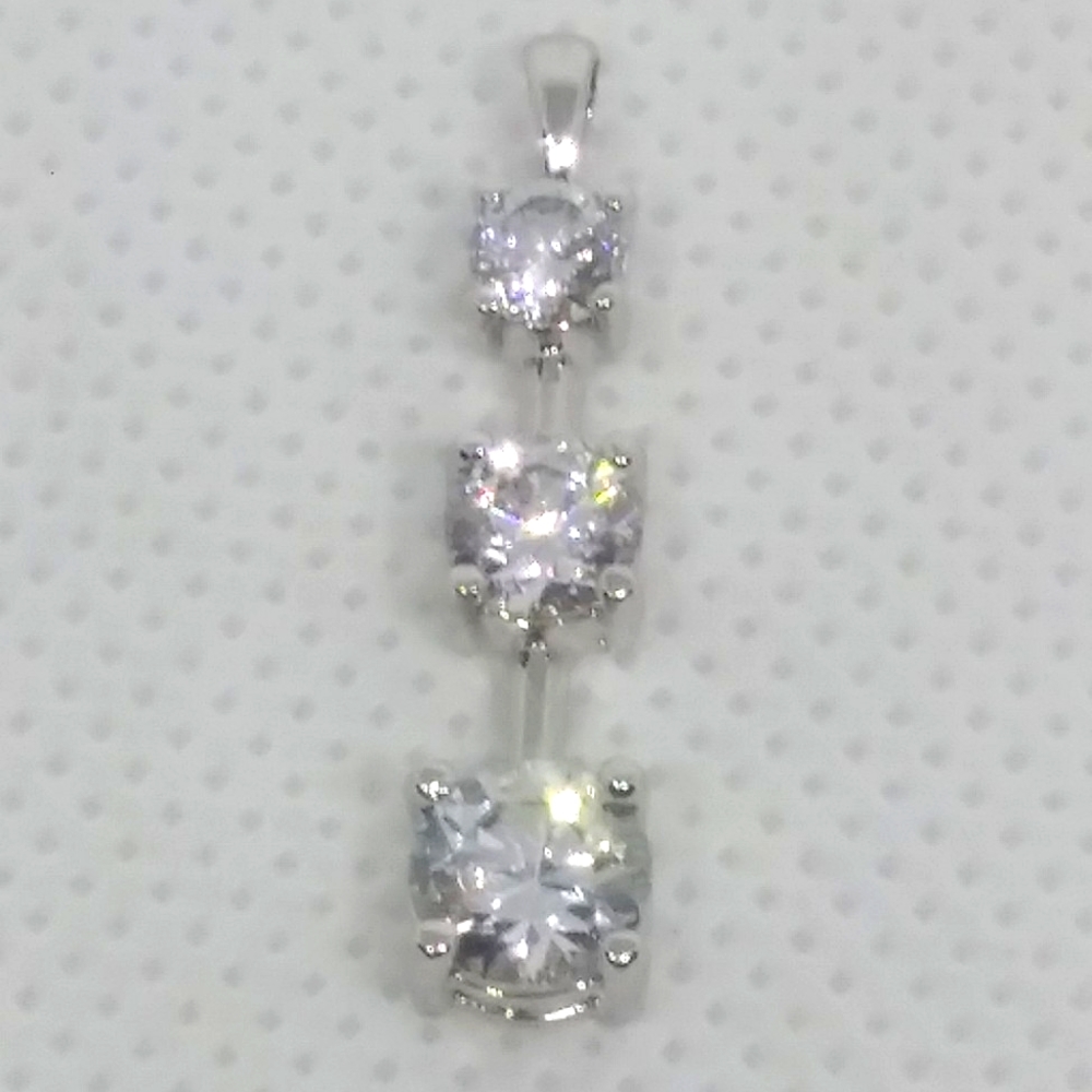 ROSS SIMONS 925 Sterling & CZ 3 Stone Pendant